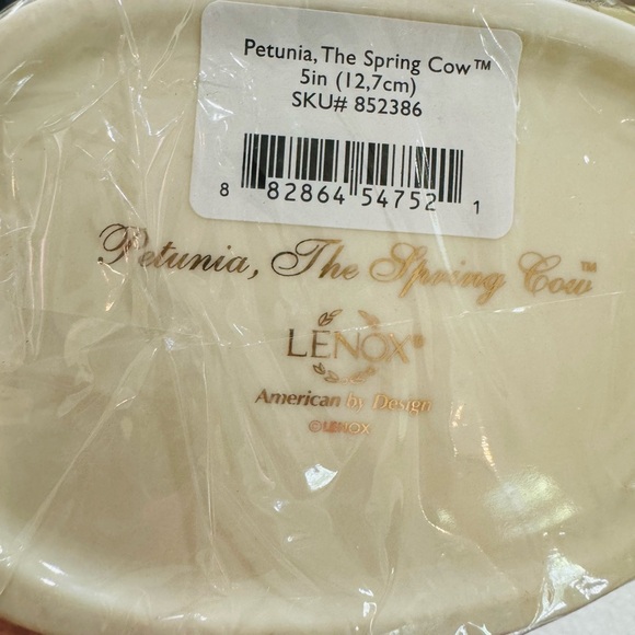 NIB Sealed Lenox PETUNIA THE SPRING COW Porcelain Figurine 5" Tall x 6" Long - Picture 4 of 6